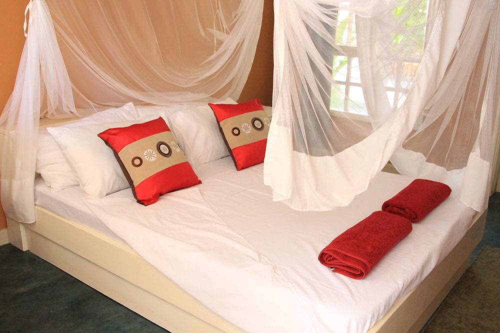 Lobster Chalets Villa Tofo Exterior photo